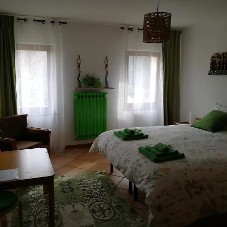 Couette-café Pontesello 3*